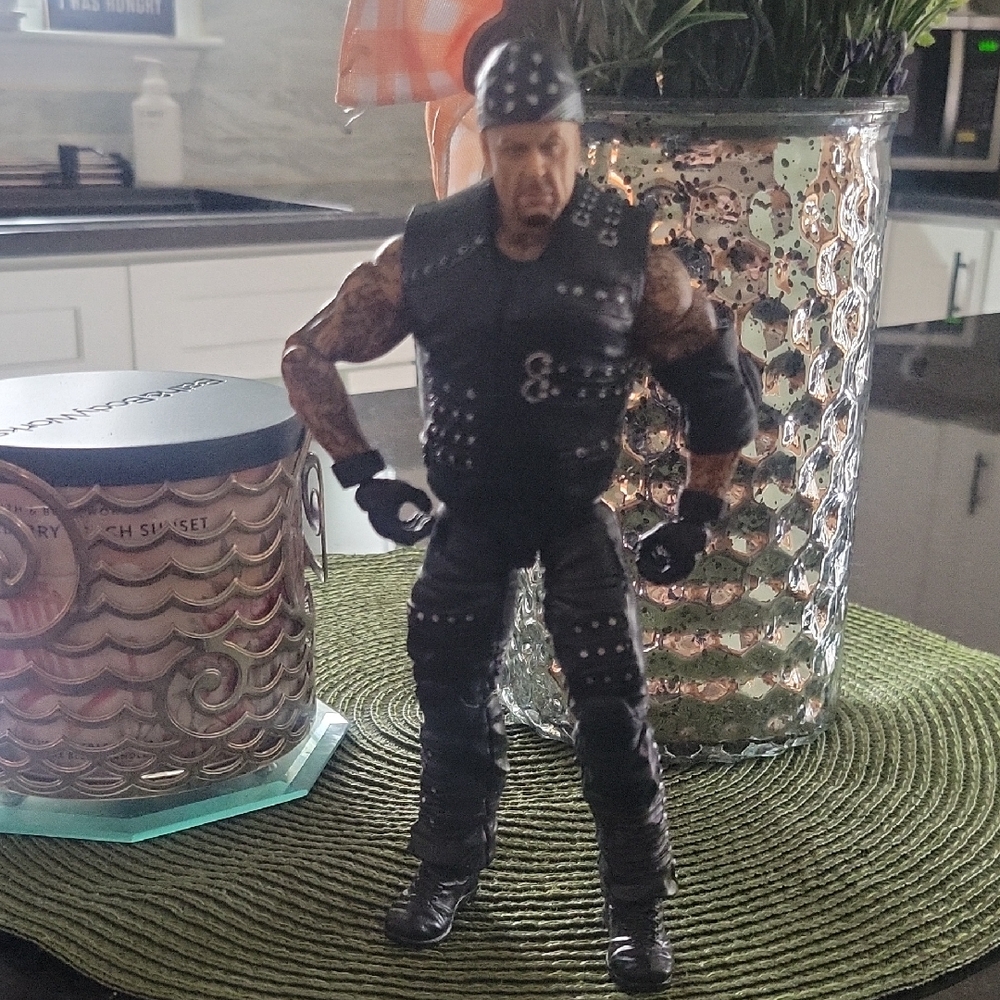 THE UNDERTAKER WWE 2020 WRESTLING ACTION FIGURE